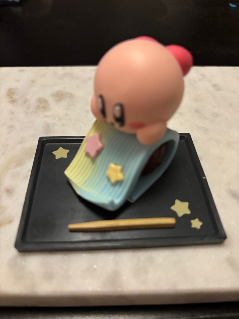 Kirby Pink Figure with Rainbow Scroll Playset